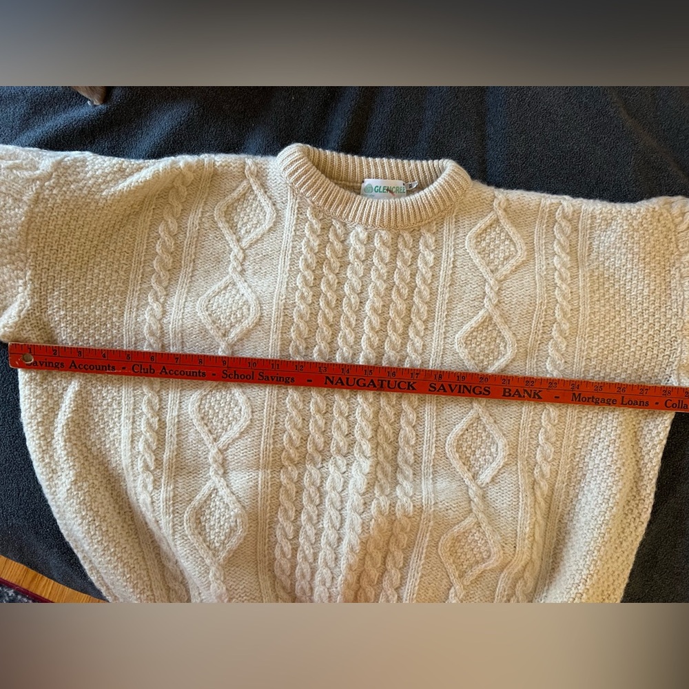 Elegant Irish Wool Cable Knit Sweater in Cream - Picture 5 of 6